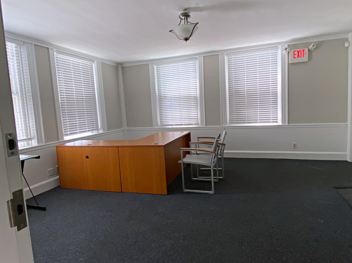 827 Main St, Woburn, MA à louer Photo intérieure– Image 1 sur 4