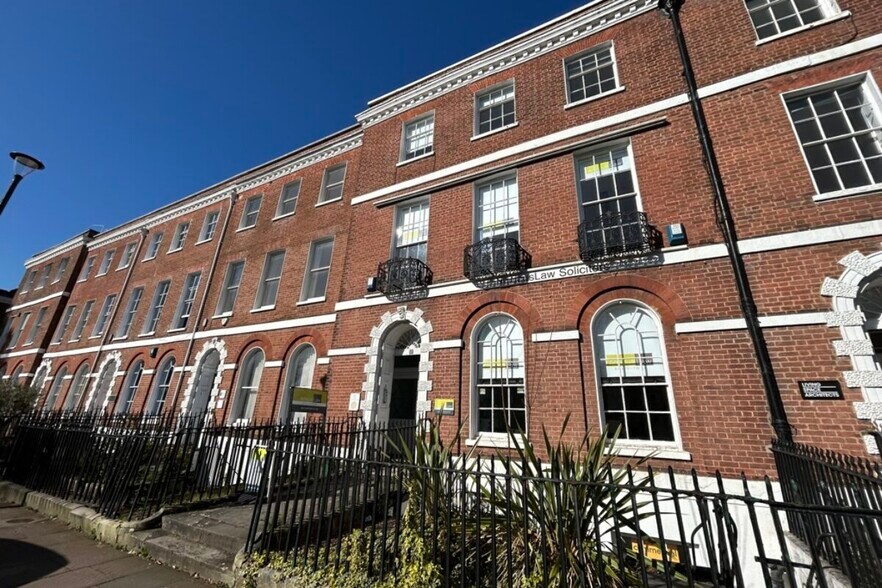 17 Southernhay W, Exeter à louer - Photo principale – Image 1 sur 1