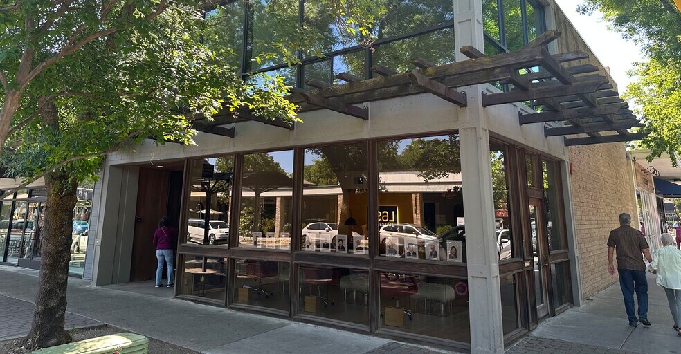 604 3rd St, Davis, CA à louer - Photo de l’immeuble – Image 2 sur 11