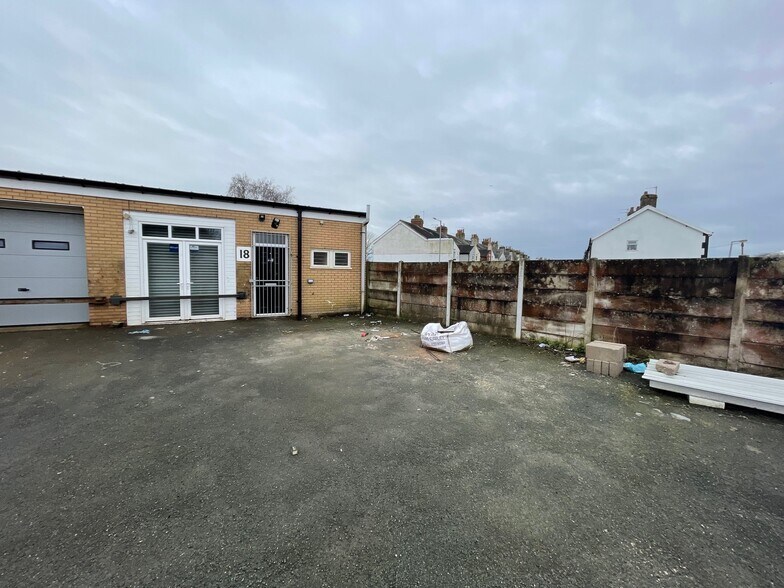 Croft Court, Butts Clos, Thornton Cleveleys à louer - Photo de l’immeuble – Image 2 sur 3