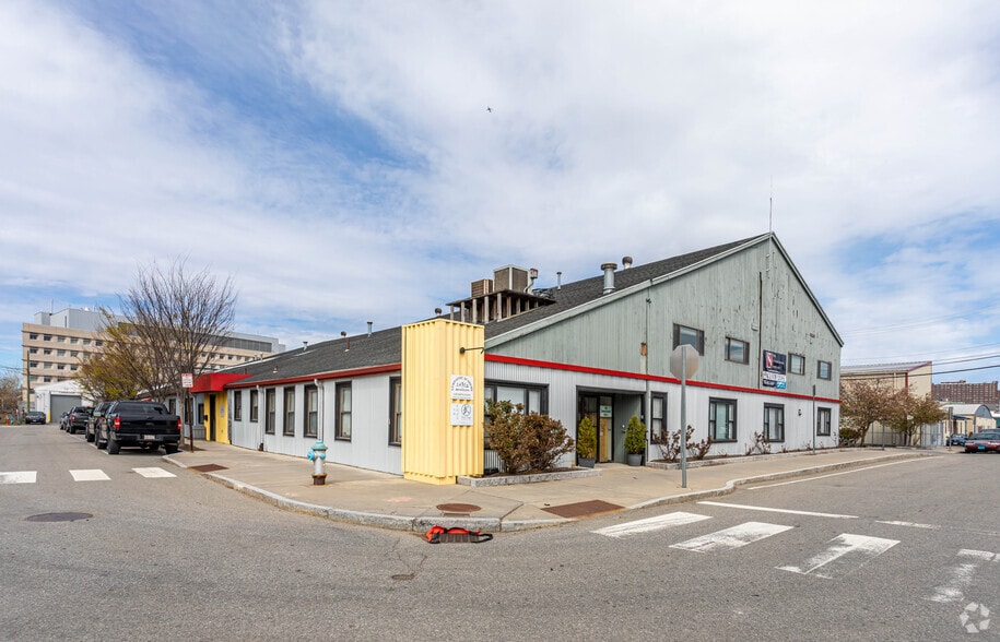 180 Fawcett St, Cambridge, MA à vendre - Photo principale – Image 2 sur 4