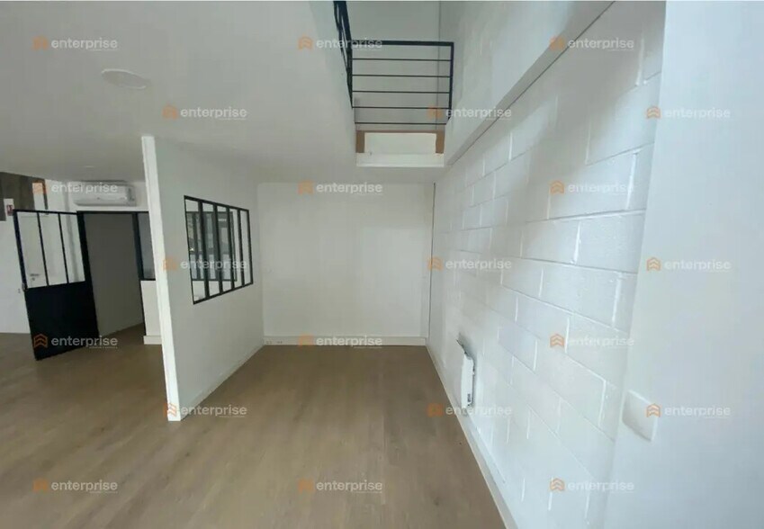 Bureau dans Lille à louer - Photo de l’immeuble – Image 3 sur 8