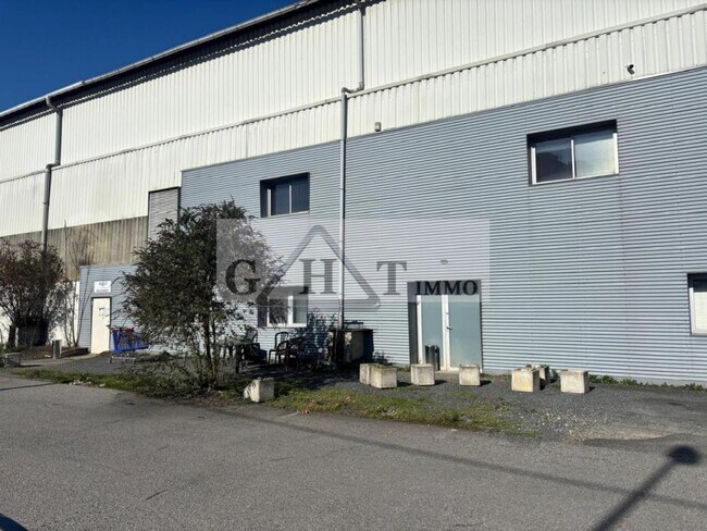 Plus de détails pour Industriel/Logistique à louer