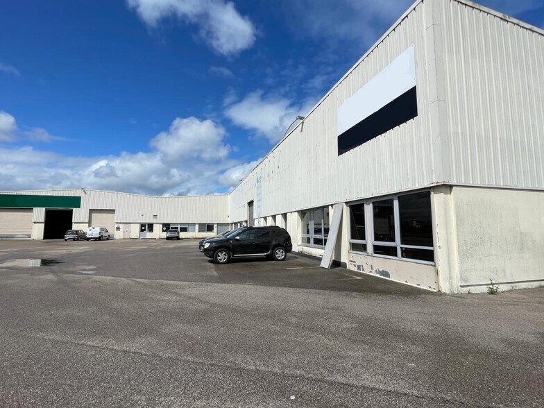 Industriel/Logistique dans Sotteville-lès-Rouen à louer - Photo de l’immeuble – Image 3 sur 13