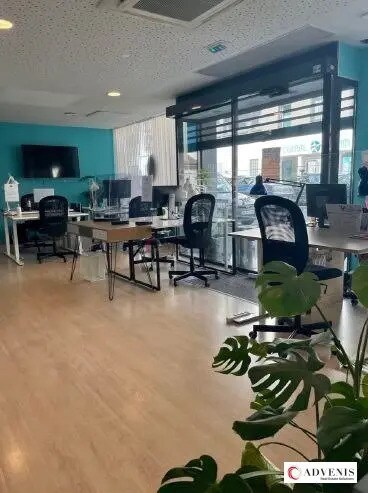 Bureau dans Pessac à louer - Photo de l’immeuble – Image 3 sur 8