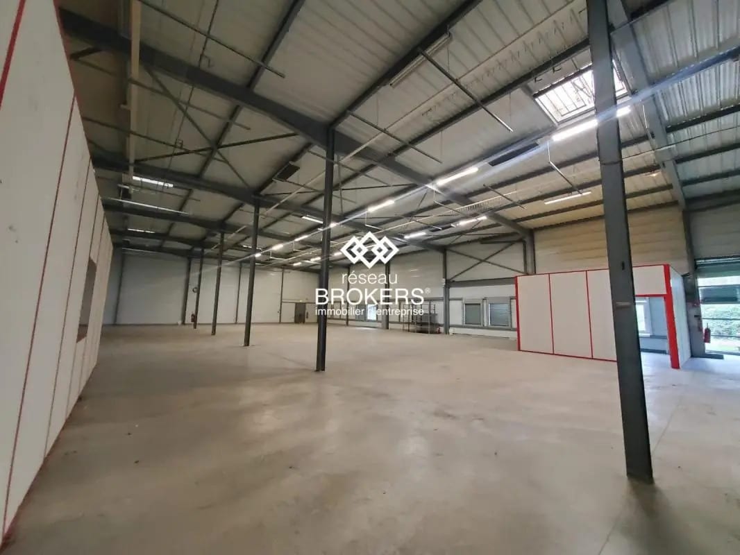Industriel/Logistique dans Saint-Genis-Pouilly à louer Photo intérieure– Image 1 sur 7
