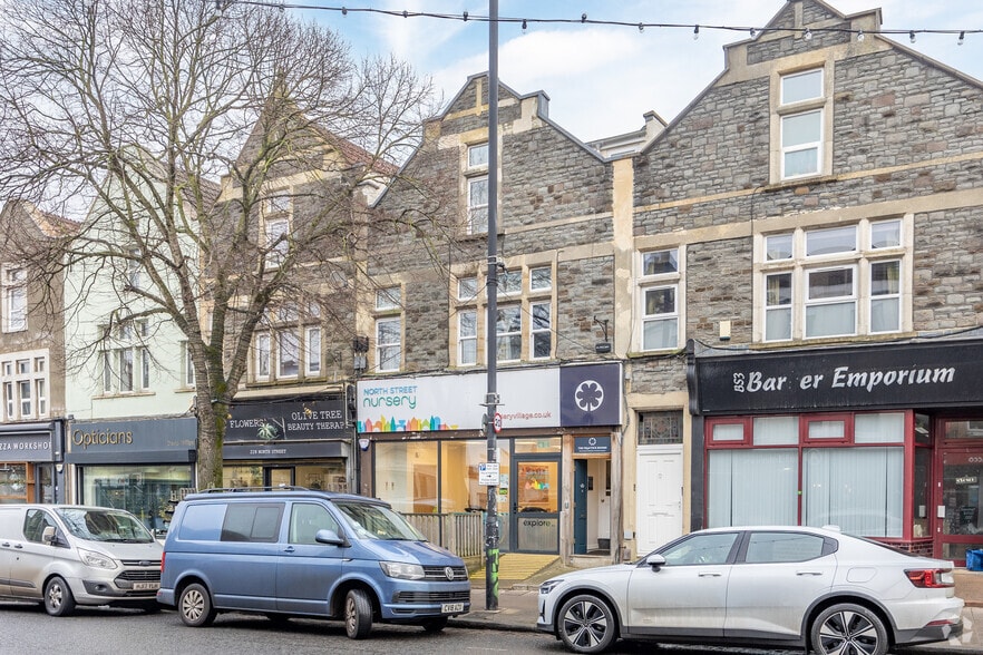 226 North St, Bristol à vendre - Photo principale – Image 1 sur 3