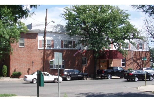 326 Parker Ave, Clifton, NJ à vendre - Photo de l’immeuble – Image 3 sur 14