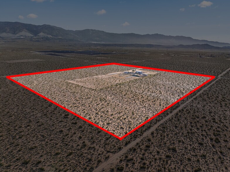 9025 Camp Rock Rd, Lucerne Valley, CA à vendre - Photo principale – Image 1 sur 1