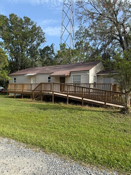 64 Sleepy Hollow Rd, Middleburg, FL à louer - Photo de l’immeuble – Image 2 sur 8