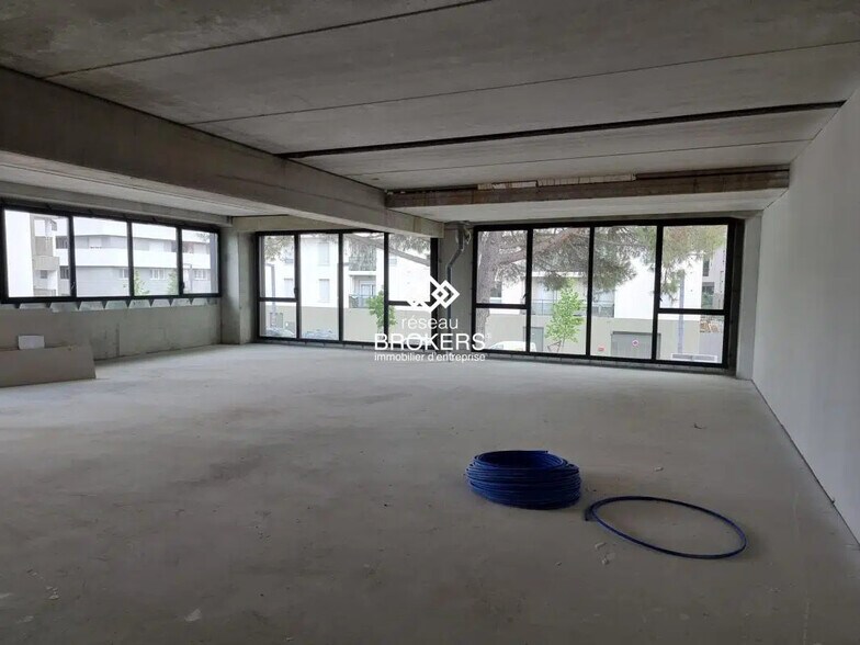 Bureau dans Montpellier à vendre - Photo de l’immeuble – Image 1 sur 11