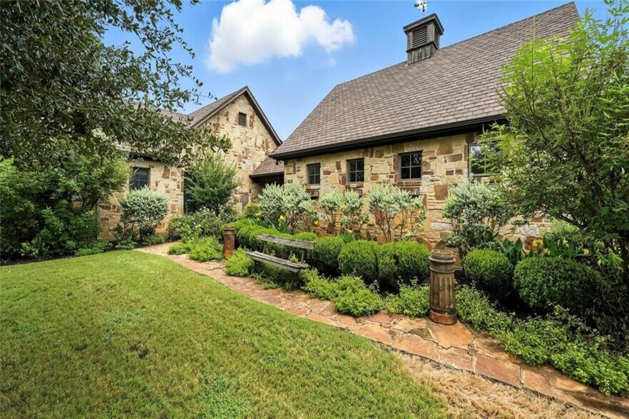 705 Antioch Rd, Paige, TX à vendre - Photo de l’immeuble – Image 3 sur 40