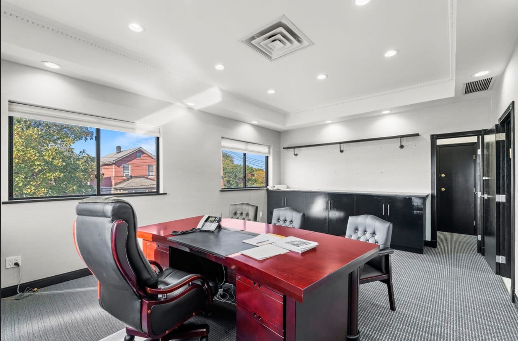 2357 83rd St, East Elmhurst, NY à louer Photo intérieure– Image 1 sur 6