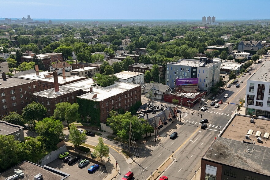 1925 Lyndale Ave S, Minneapolis, MN à vendre - Photo de l’immeuble – Image 2 sur 7