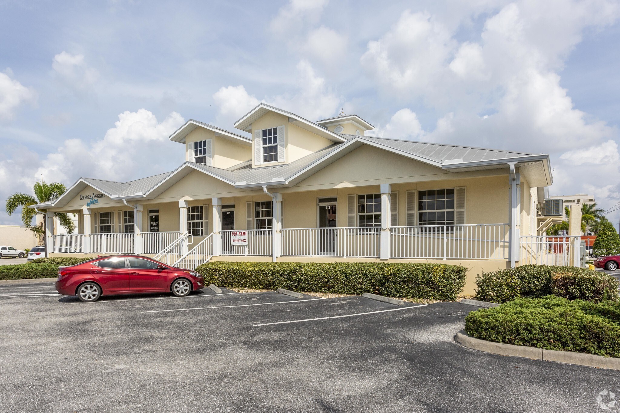 208 Tamiami Trl, Punta Gorda, FL à louer Photo principale– Image 1 sur 16