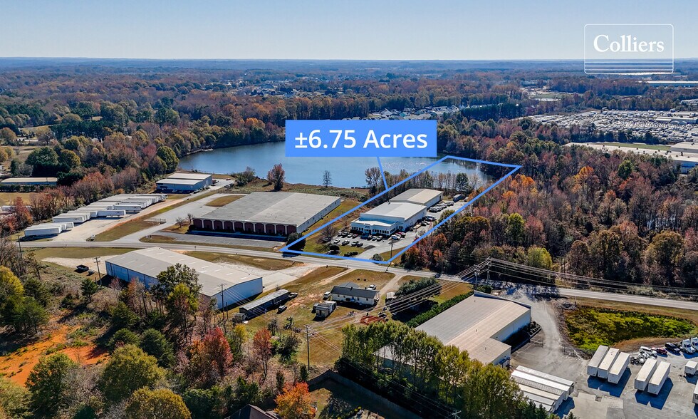 929 Berry Shoals Rd, Duncan, SC à louer - Photo de l’immeuble – Image 2 sur 6