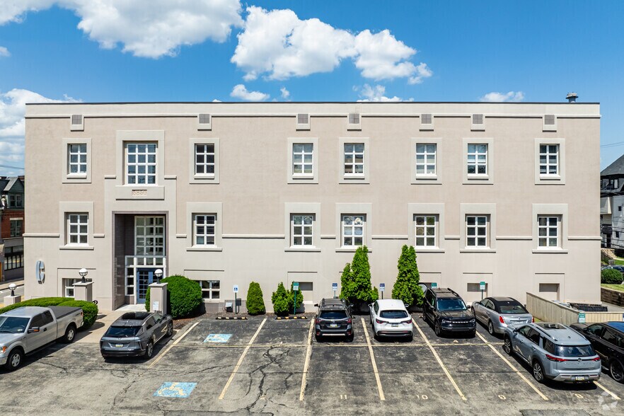 5850 Ellsworth Ave, Pittsburgh, PA à louer - Photo de l’immeuble – Image 2 sur 9