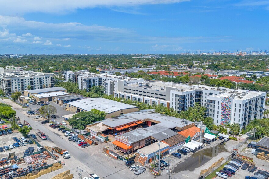 4385 SW 70th Ct, Miami, FL à vendre - Photo de l’immeuble – Image 3 sur 4