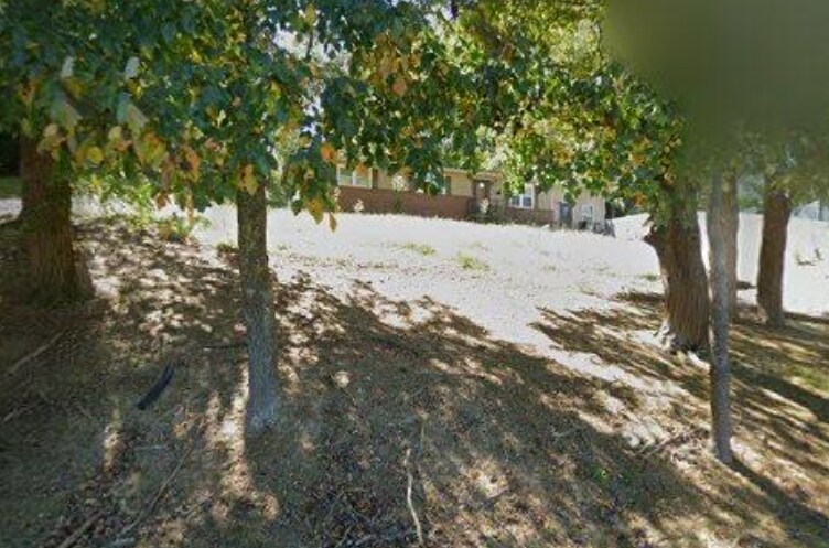 145 Azalea Way, Hendersonville, NC à louer - Photo principale – Image 1 sur 1