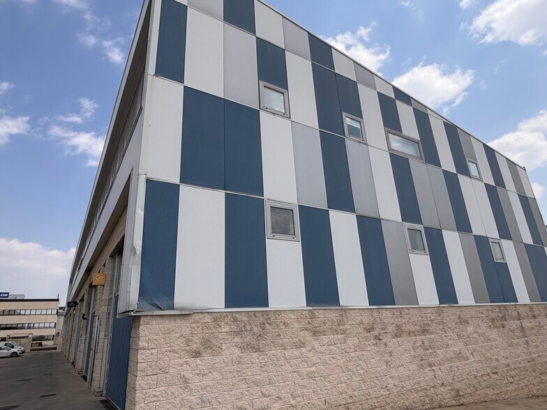 Calle Oro, 45, Colmenar Viejo, Madrid à louer - Photo de l’immeuble – Image 2 sur 4