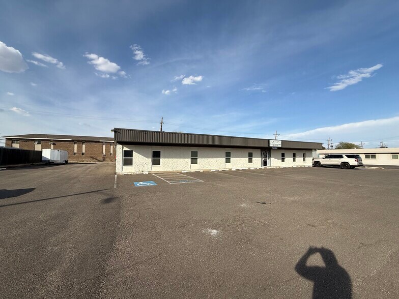 3706 Mockingbird Ln, Amarillo, TX à vendre - Photo de l’immeuble – Image 2 sur 27