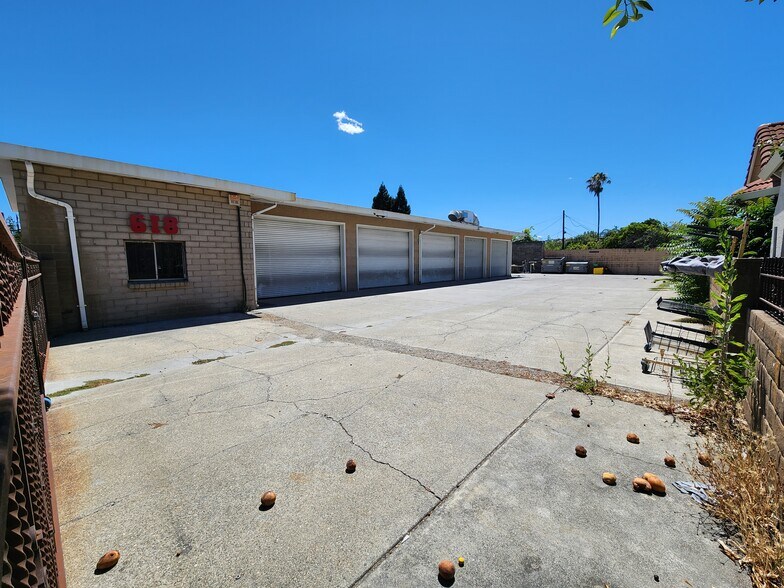 618 Davis St, Vacaville, CA à vendre - Photo de l’immeuble – Image 3 sur 5