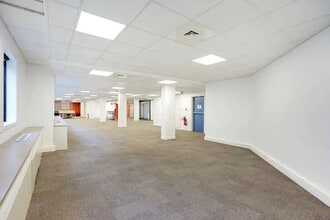 38 Rue Victor Hugo, Levallois-Perret à louer Photo intérieure– Image 2 sur 13