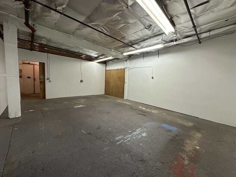 3707-3711 Medford St, Los Angeles, CA à louer - Photo de l’immeuble – Image 2 sur 13