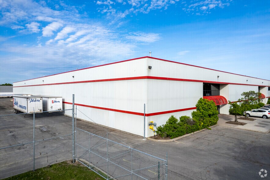 1 Woodslea Rd, Brampton, ON à louer - Photo de l’immeuble – Image 2 sur 3