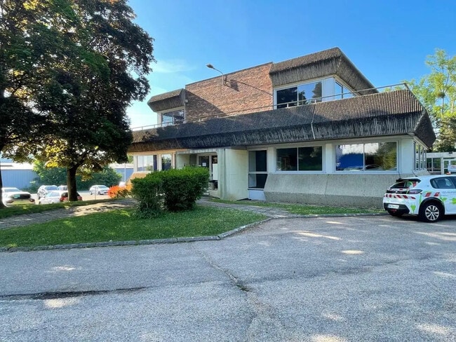 Plus de détails pour Bureau à louer