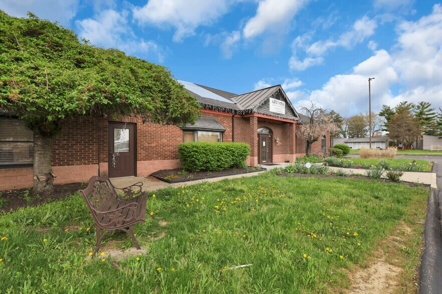 4241 Kimberly Pky, Columbus, OH à vendre - Photo de l’immeuble – Image 2 sur 36