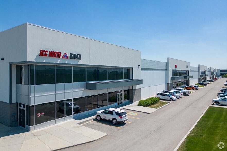 1610 104th Ave NE, Calgary, AB à louer - Photo principale – Image 1 sur 7