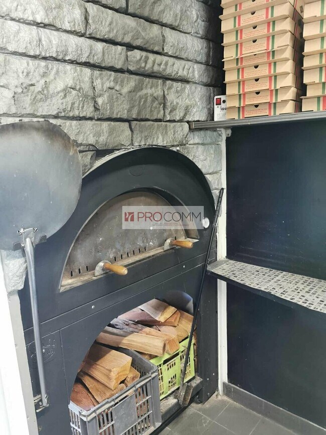 Plus de détails pour Local commercial à vendre
