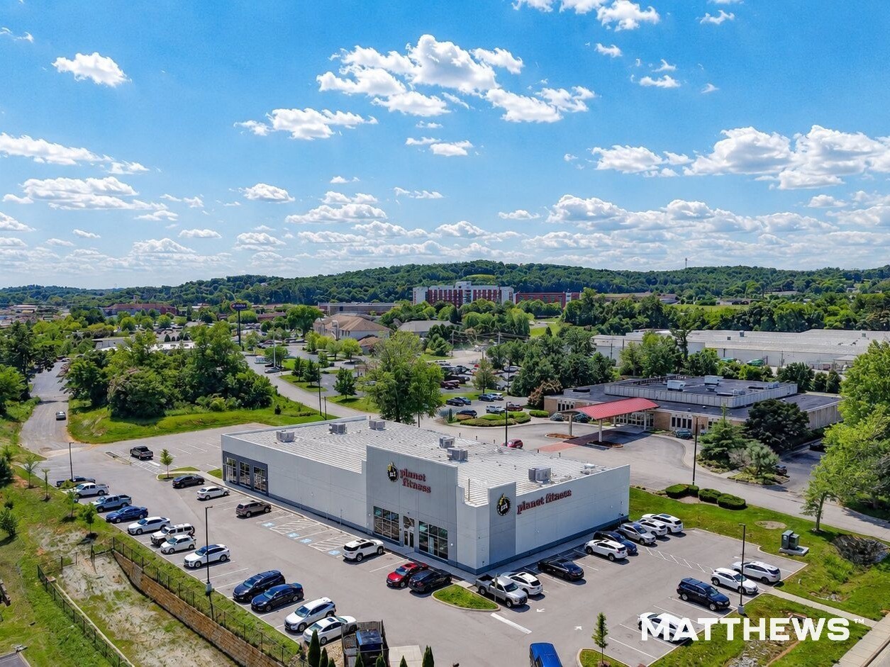7530 Thunder Ln, Powell, TN à vendre Photo principale– Image 1 sur 5