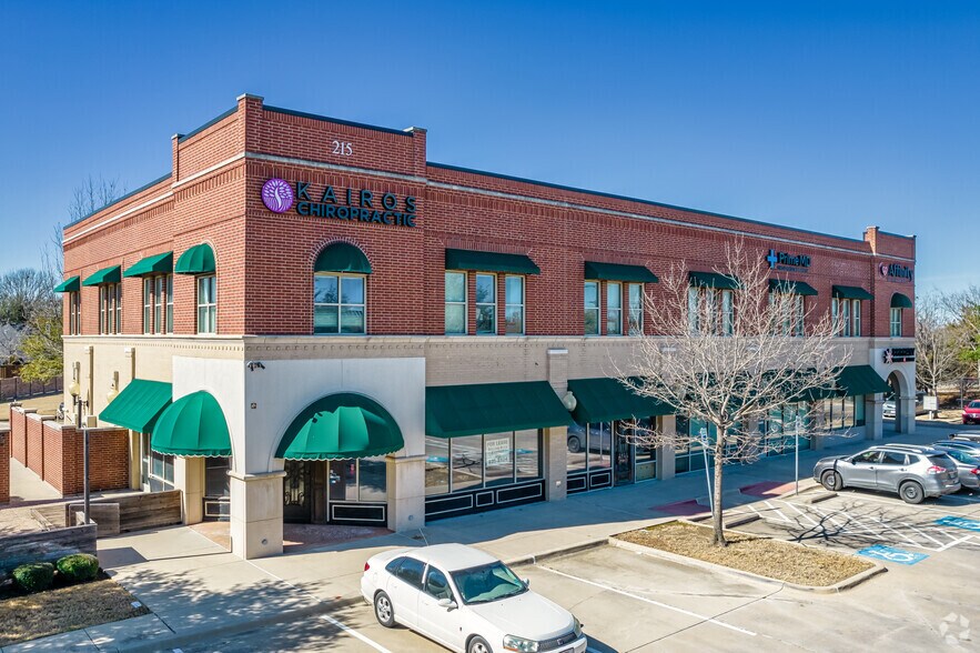 215 S Denton Tap Rd, Coppell, TX à louer - Photo principale – Image 1 sur 11
