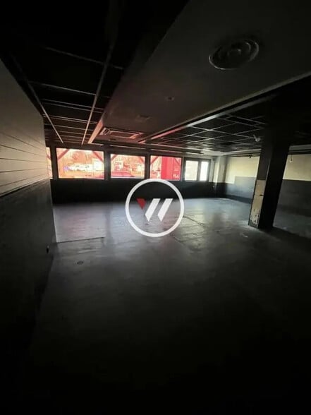 Local commercial dans Neuilly-sur-Marne à vendre - Photo intérieure – Image 3 sur 12