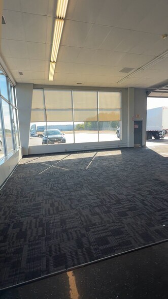 10967 Columbus Pky, Pataskala, OH à louer - Vidéo sur l’annonce professionnelle – Image 3 sur 6