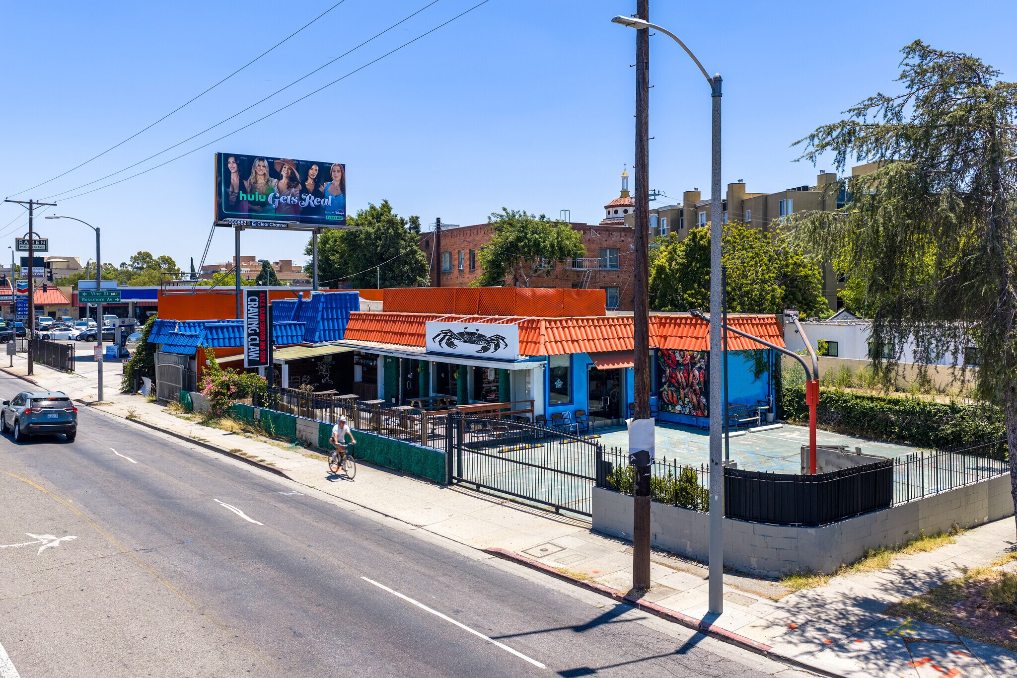 5818-5820 Melrose Ave, Los Angeles, CA à louer Photo de l’immeuble– Image 1 sur 8