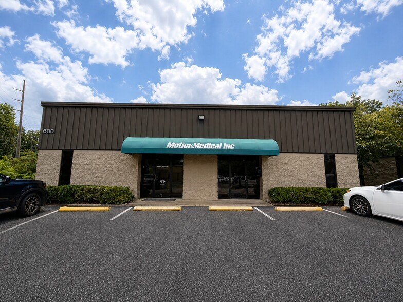 2148 Pelham Pky, Pelham, AL à vendre - Photo de l’immeuble – Image 1 sur 6