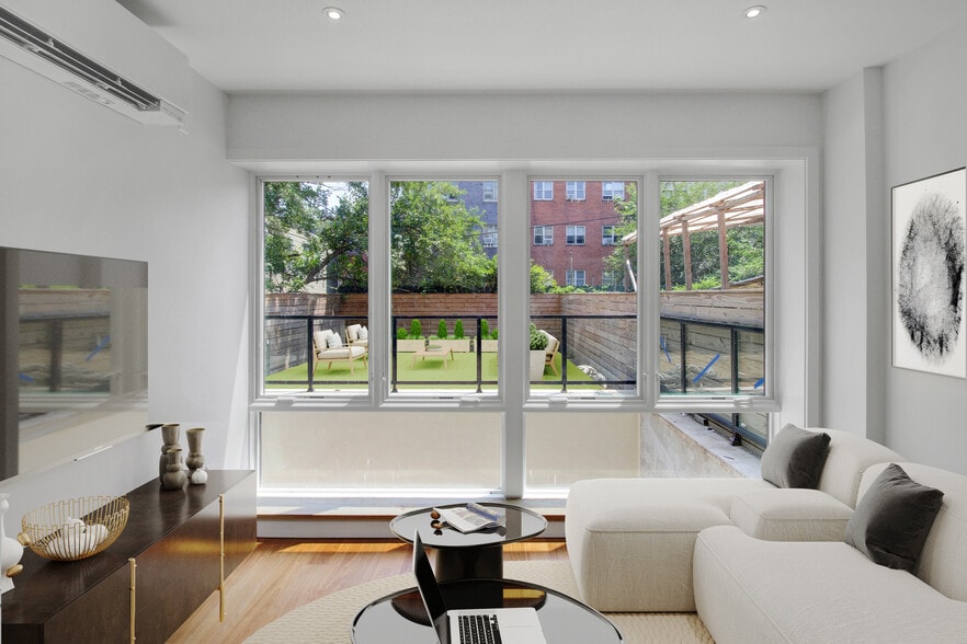710 Hart St, Brooklyn, NY à vendre - Photo intérieure – Image 3 sur 6