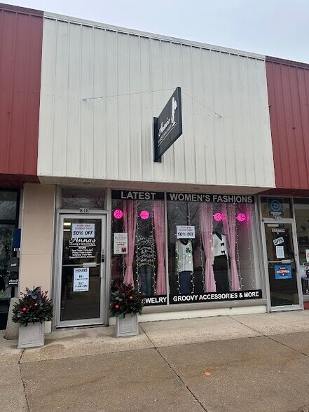 816-820 Erie Ave, Sheboygan, WI à louer - Photo de l’immeuble – Image 1 sur 13