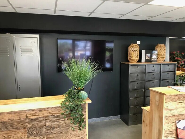 Bureau dans Brest à vendre - Hall d’entrée – Image 1 sur 2