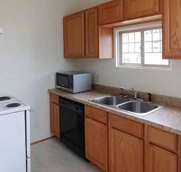 1212 S I St, Tacoma, WA à vendre - Photo intérieure – Image 3 sur 4