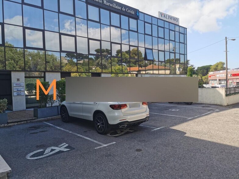Bureau dans Mougins à louer - Photo de l’immeuble – Image 1 sur 2