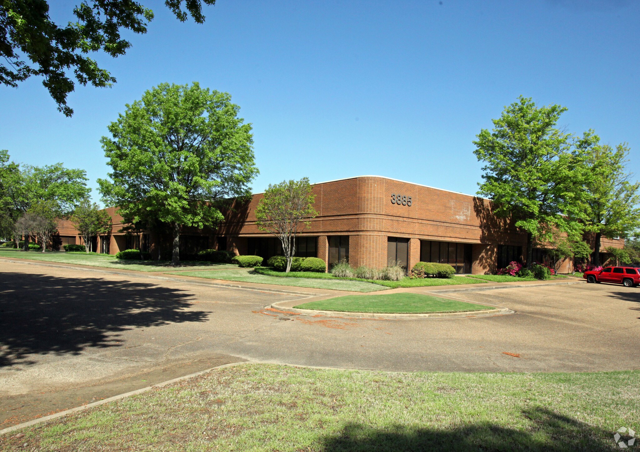 3885 Perkins Rd, Memphis, TN à louer Photo principale– Image 1 sur 4