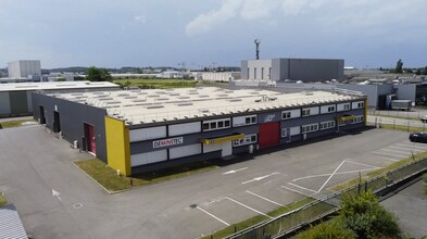 9 Avenue Du Maréchal De Lattre De Tassigny, Meyzieu, RHO - VUE AÉRIENNE  vue de carte