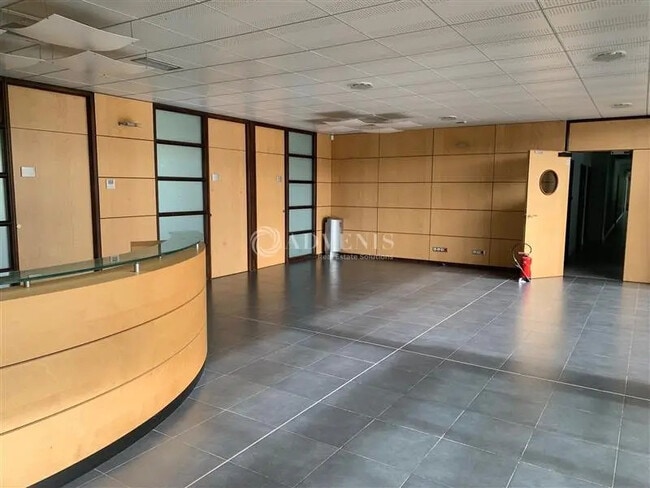 Plus de détails pour Bureau à louer