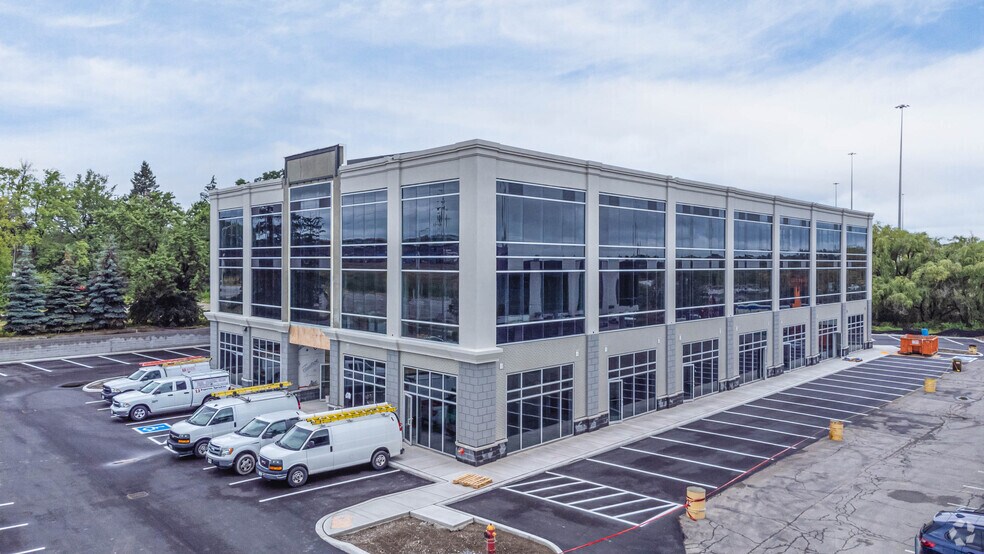 1670 N Service Rd E, Oakville, ON à louer - Photo de l’immeuble – Image 1 sur 4