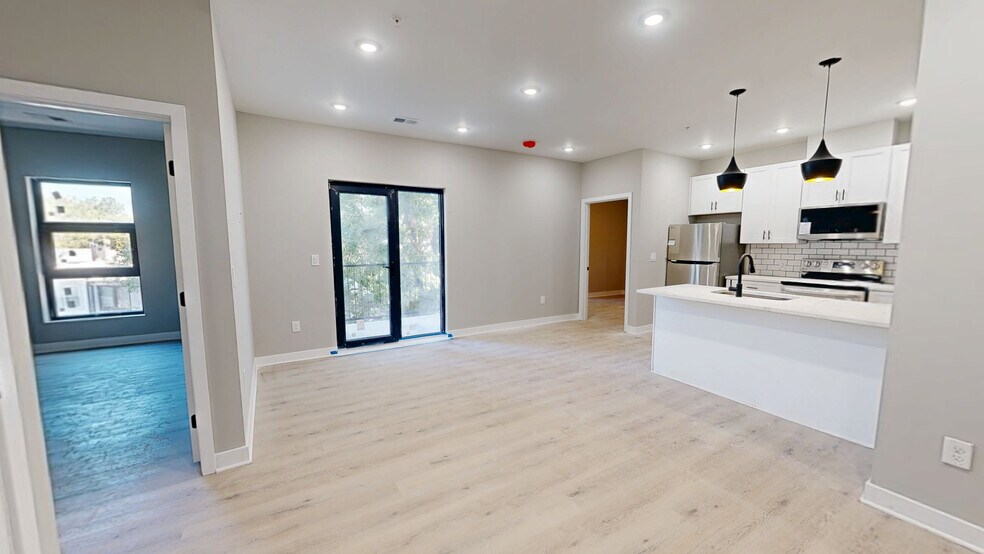 317 Kennedy St NW, Washington, DC à vendre - Numérisation 3D Matterport – Image 2 sur 25