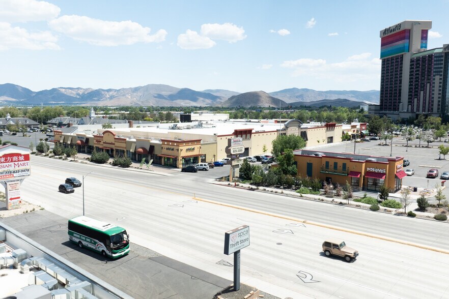 3500-3702 S Virginia St, Reno, NV à louer - Photo de l’immeuble – Image 3 sur 5